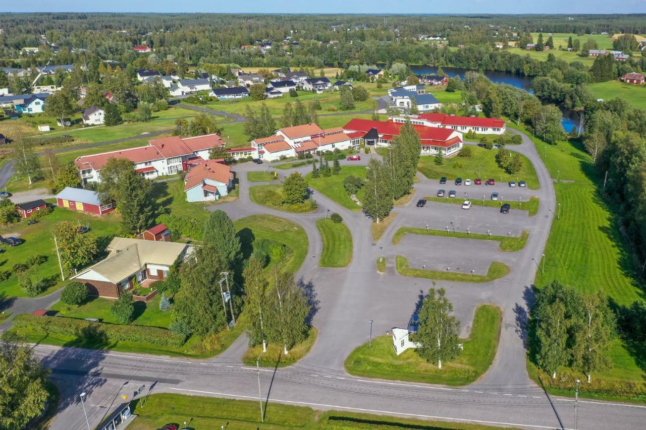 Hotelli Kaustinen Bagian luar foto